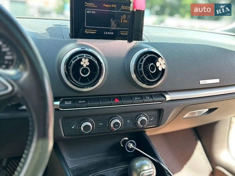 Хетчбек Audi A3 2016 в Києві