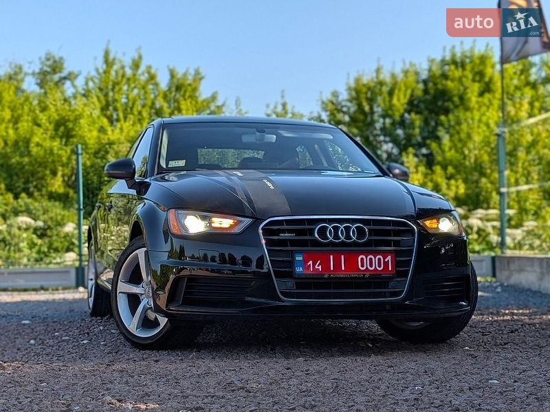 Седан Audi A3 2016 в Дрогобыче