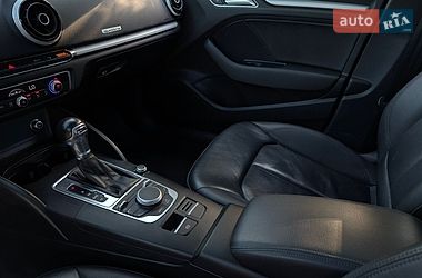 Седан Audi A3 2016 в Дрогобыче