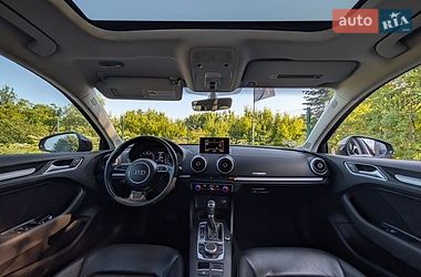 Седан Audi A3 2016 в Дрогобыче