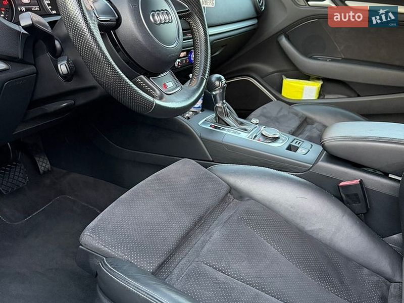 Хетчбек Audi A3 2013 в Новояворівську