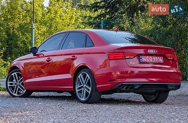 Седан Audi A3 2016 в Дрогобичі
