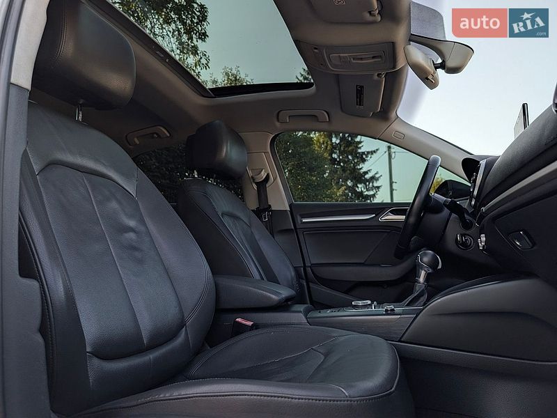 Седан Audi A3 2016 в Дрогобыче