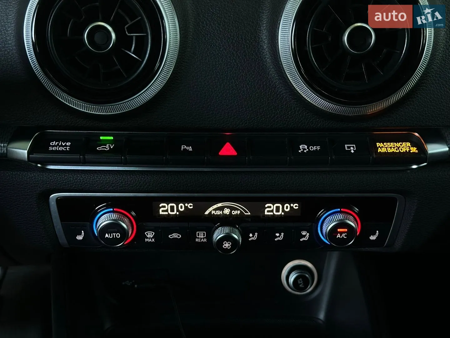 2016 Audi A3 - мініатюра 48