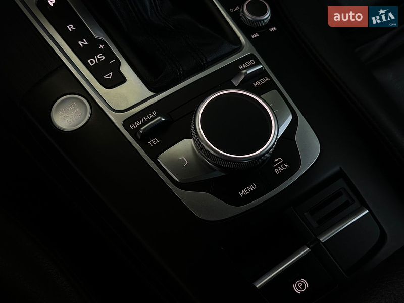 Седан Audi A3 2016 в Львові