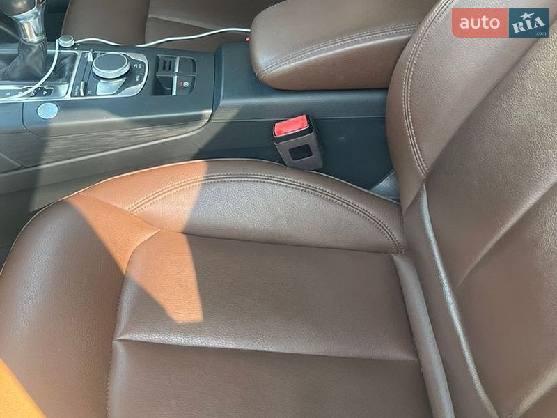 Седан Audi A3 2018 в Василькові