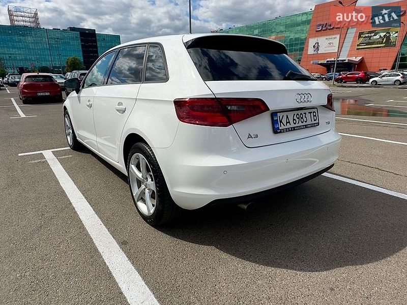 Хэтчбек Audi A3 2015 в Киеве