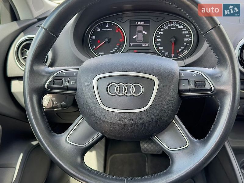 Хэтчбек Audi A3 2015 в Киеве