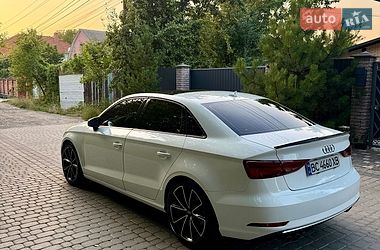 Седан Audi A3 2018 в Вінниці