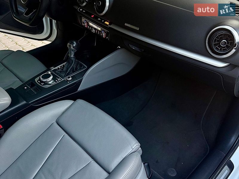 Седан Audi A3 2018 в Вінниці