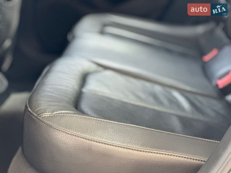 Седан Audi A3 2015 в Дрогобичі
