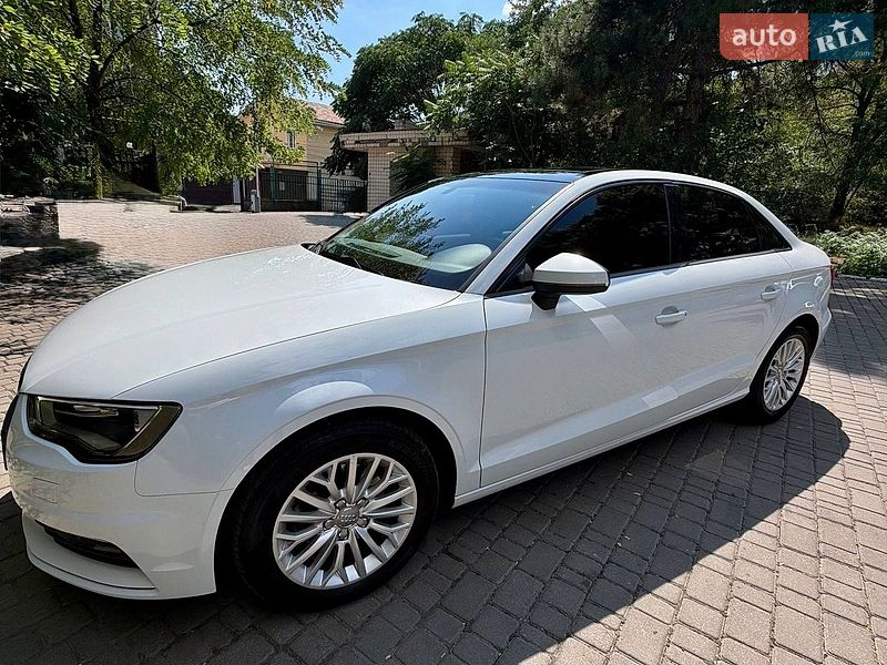 Седан Audi A3 2016 в Одесі