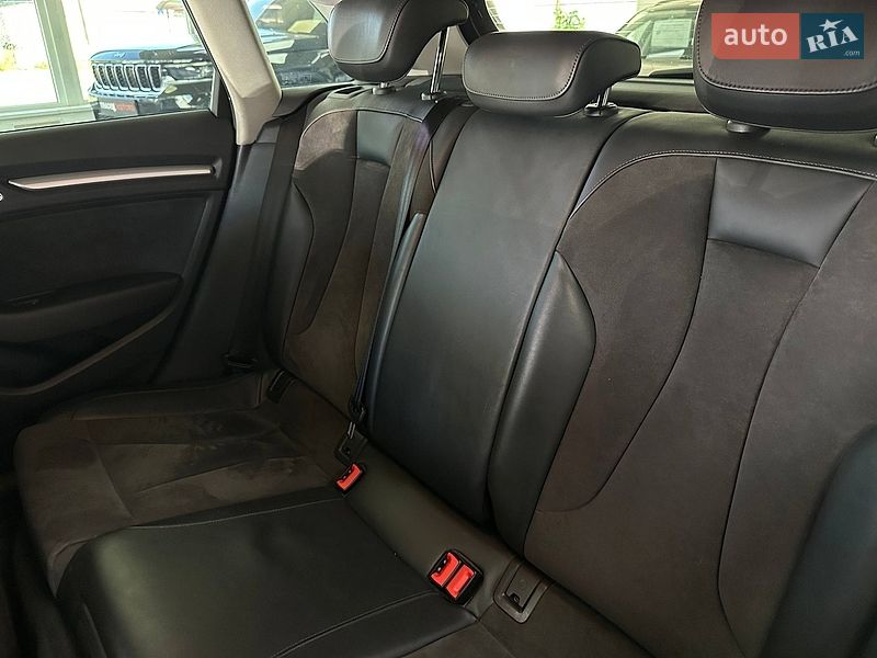 Хетчбек Audi A3 2016 в Києві