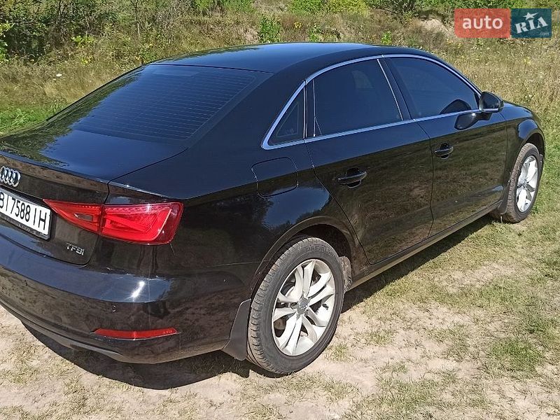Седан Audi A3 2013 в Миргороді