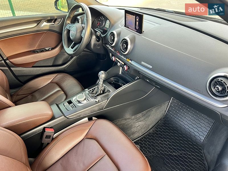 Седан Audi A3 2018 в Миколаєві
