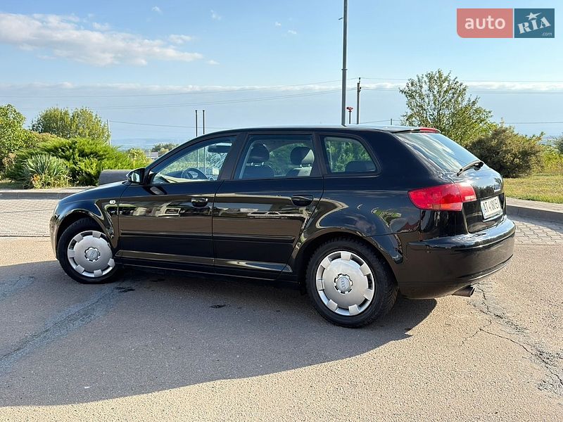 Хетчбек Audi A3 2006 в Снятині