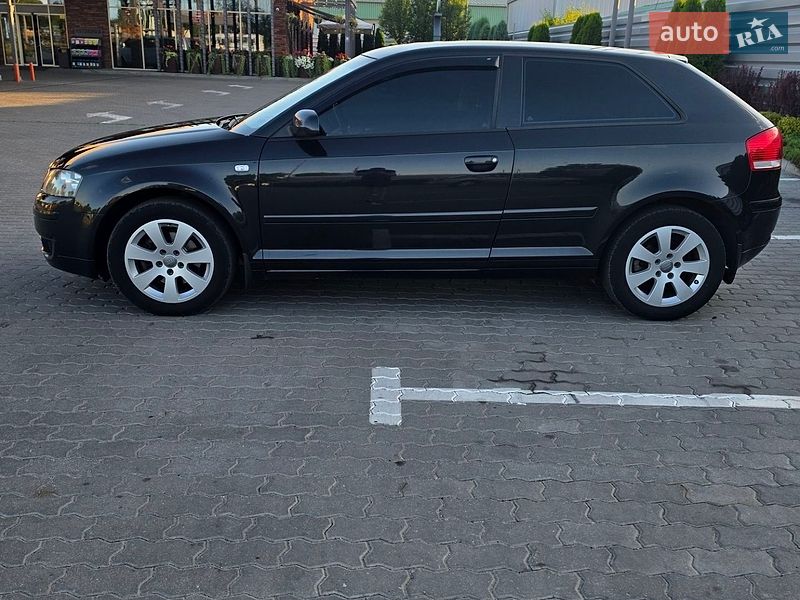 Хэтчбек Audi A3 2004 в Черкассах