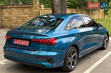 Седан Audi A3 2022 в Киеве