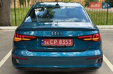 Седан Audi A3 2022 в Киеве