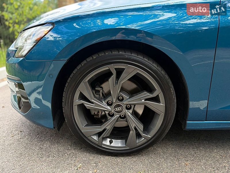 Седан Audi A3 2022 в Киеве