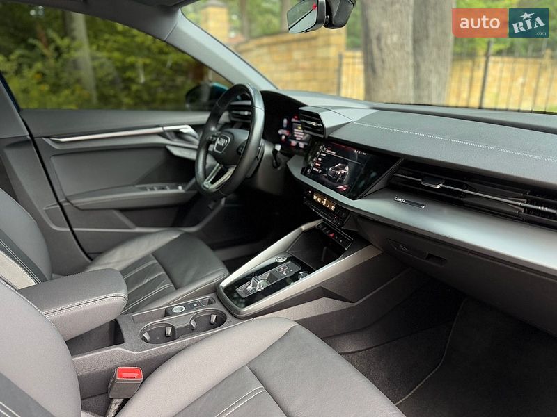 Седан Audi A3 2022 в Киеве