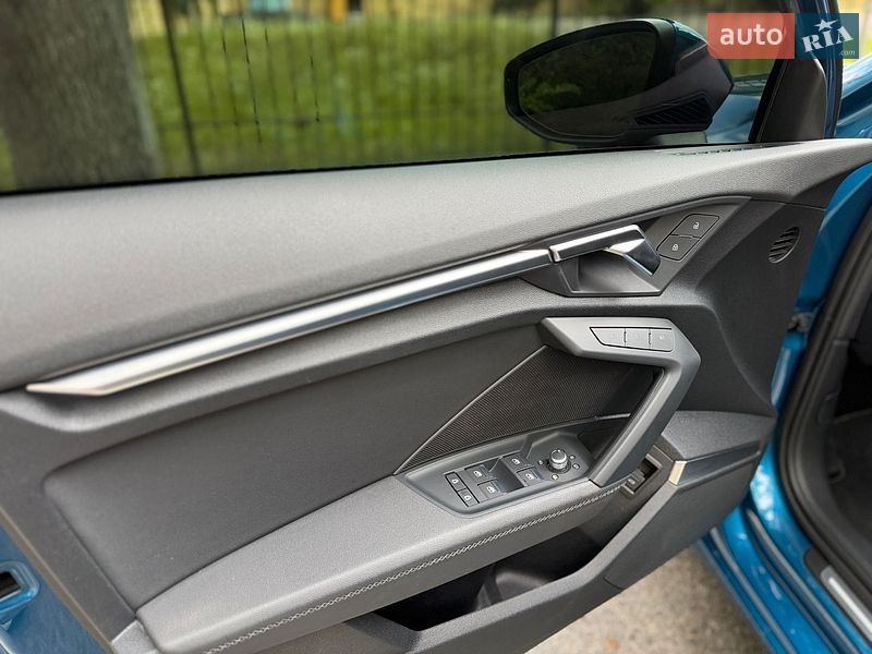 Седан Audi A3 2022 в Киеве
