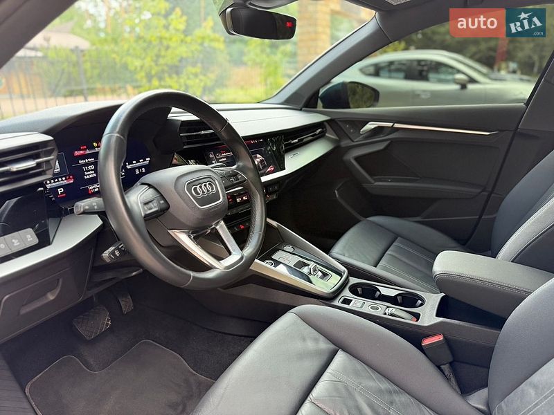 Седан Audi A3 2022 в Киеве