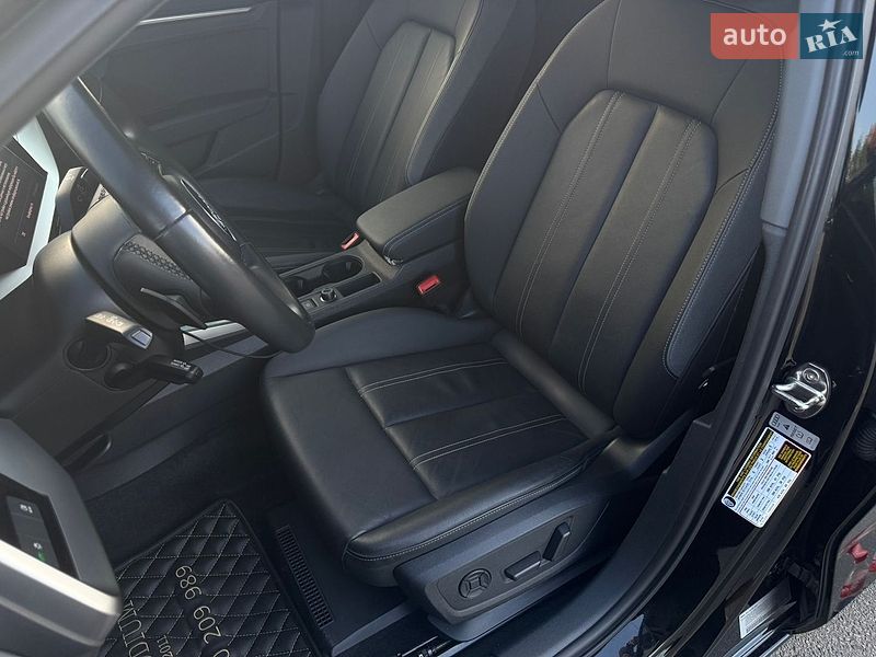 Седан Audi A3 2022 в Киеве