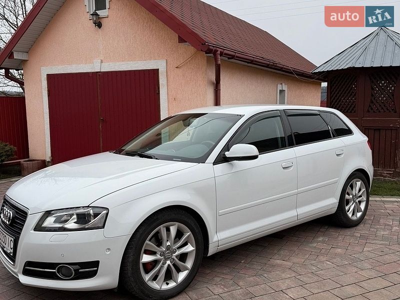 Хэтчбек Audi A3 2011 в Сколе