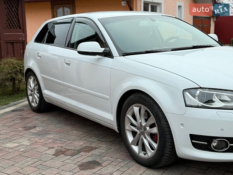 Хэтчбек Audi A3 2011 в Сколе