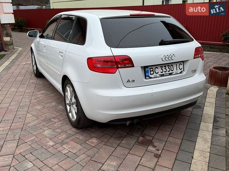 Хэтчбек Audi A3 2011 в Сколе