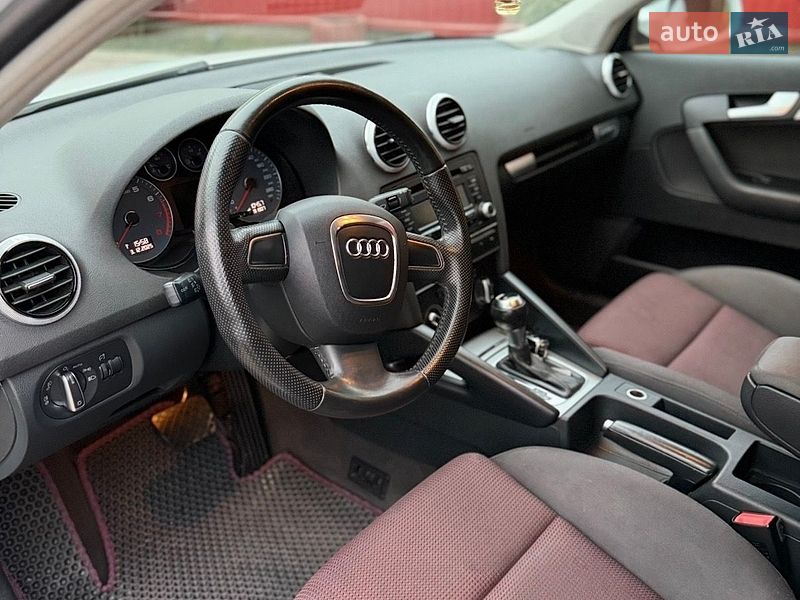 Хэтчбек Audi A3 2011 в Сколе