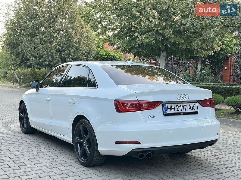 Седан Audi A3 2015 в Одессе