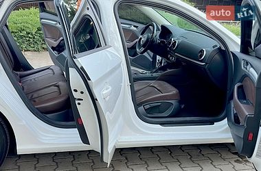 Седан Audi A3 2015 в Одессе