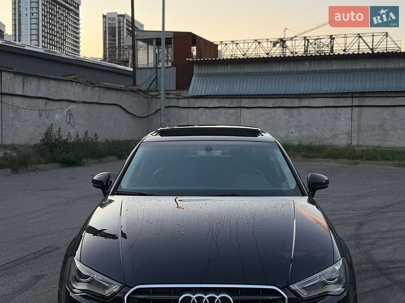 Седан Audi A3 2015 в Киеве