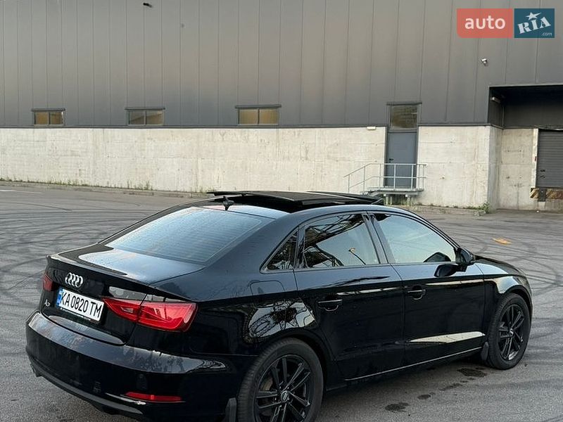 Седан Audi A3 2015 в Киеве