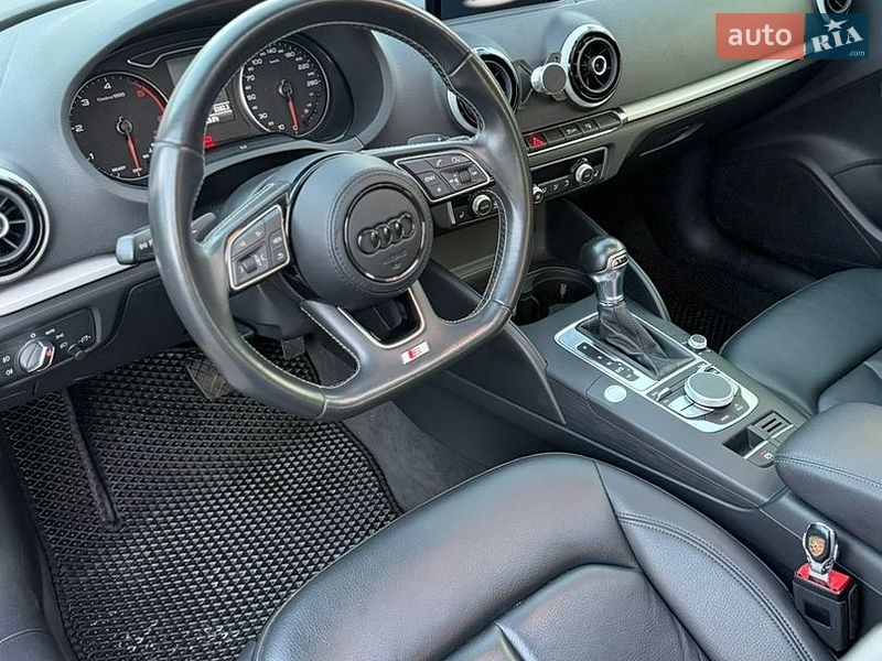 Седан Audi A3 2015 в Киеве