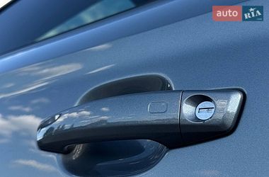 Седан Audi A3 2015 в Ровно