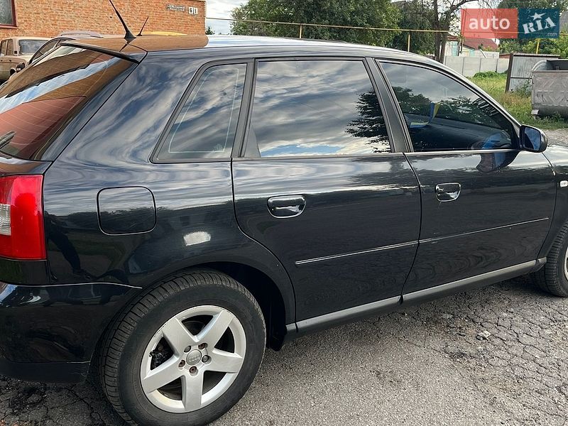 Хетчбек Audi A3 2000 в Хоролі