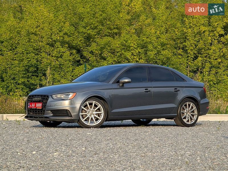 Седан Audi A3 2015 в Дрогобыче