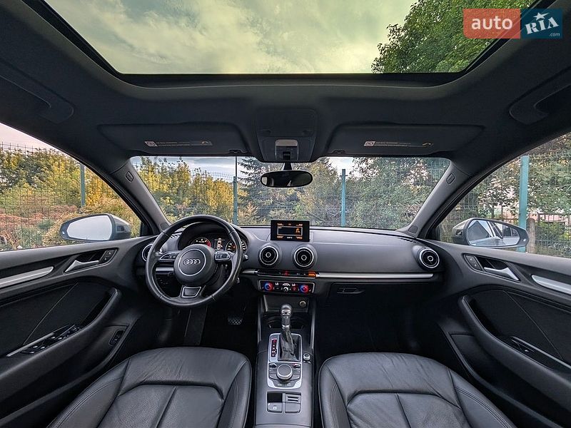 Седан Audi A3 2015 в Дрогобыче