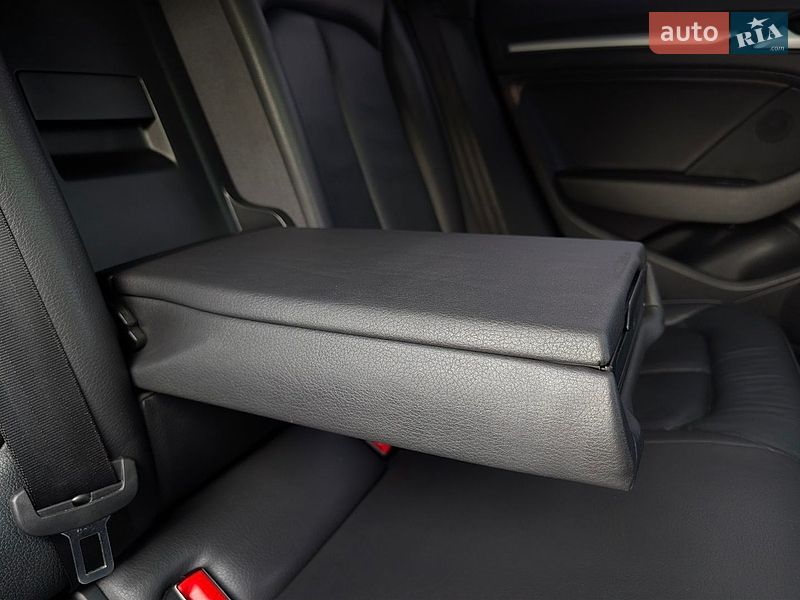 Седан Audi A3 2015 в Дрогобыче