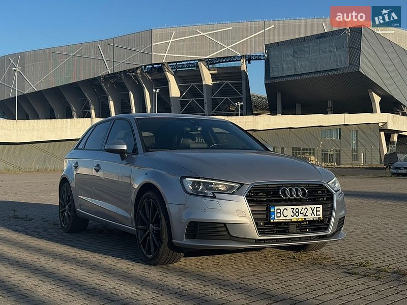 Хэтчбек Audi A3 2018 в Львове