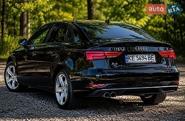 Седан Audi A3 2016 в Дніпрі