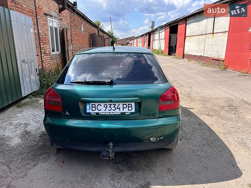 Хетчбек Audi A3 2000 в Львові
