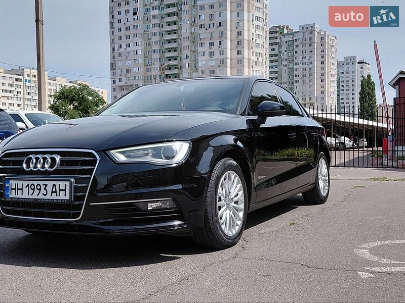 Седан Audi A3 2016 в Одессе
