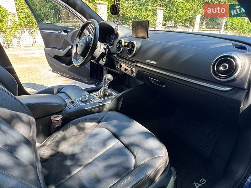Седан Audi A3 2014 в Крюківщині
