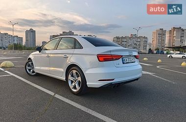 Седан Audi A3 2016 в Киеве
