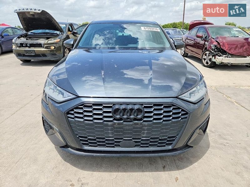 Седан Audi A3 2022 в Львове