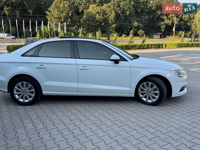 Седан Audi A3 2015 в Вінниці